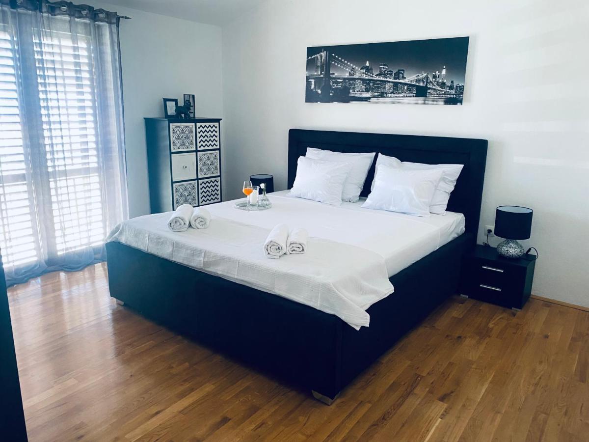 Zara Daire Dış mekan fotoğraf